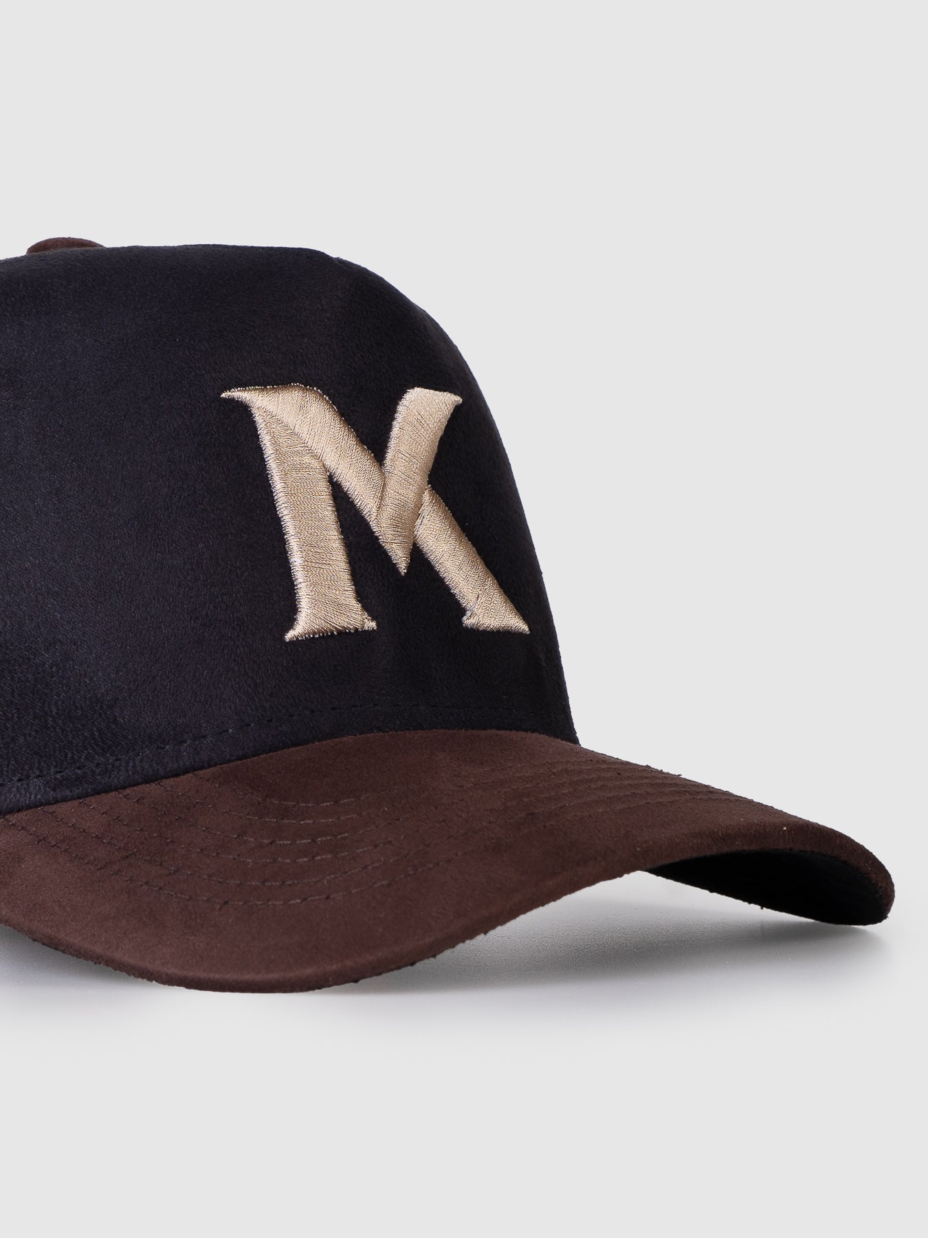 Boné Trucker Maverick Camurça Preto e Marrom MVCK