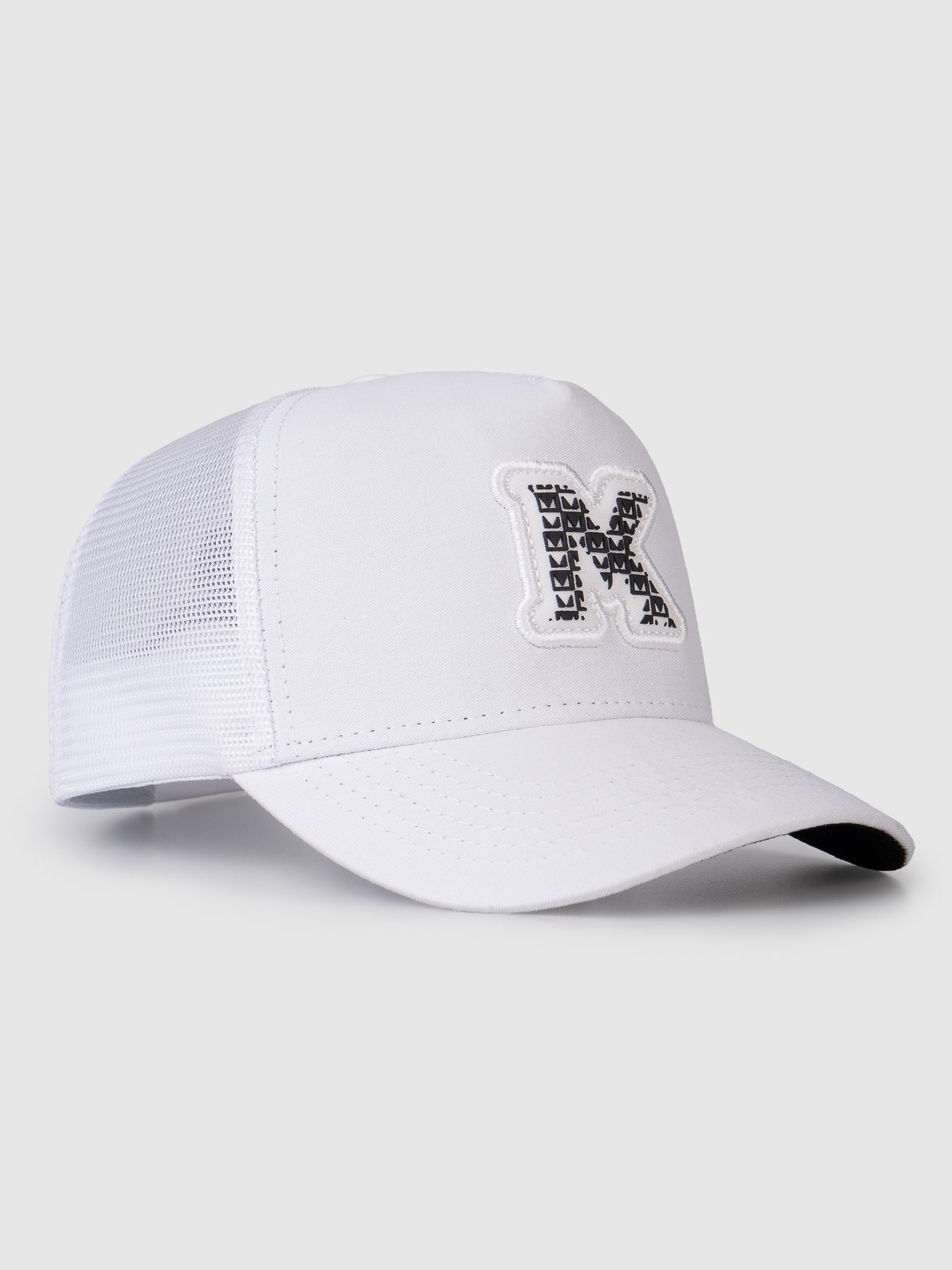 Boné Trucker Maverick Inside Branco MVCK