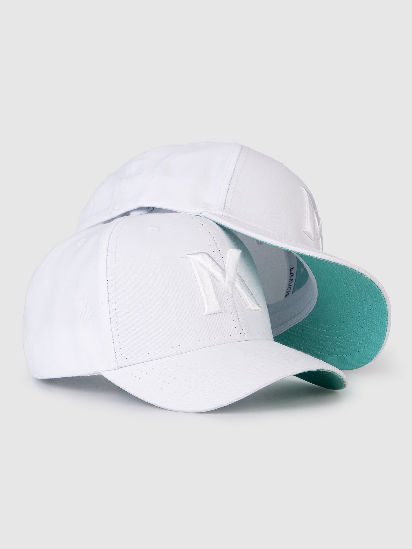 Boné Polo Maverick Branco e Verde Água MVCK