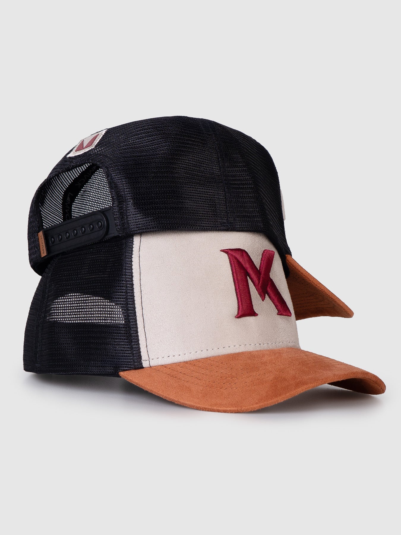 Boné Trucker Maverick Camurça Aba Caramelo MVCK