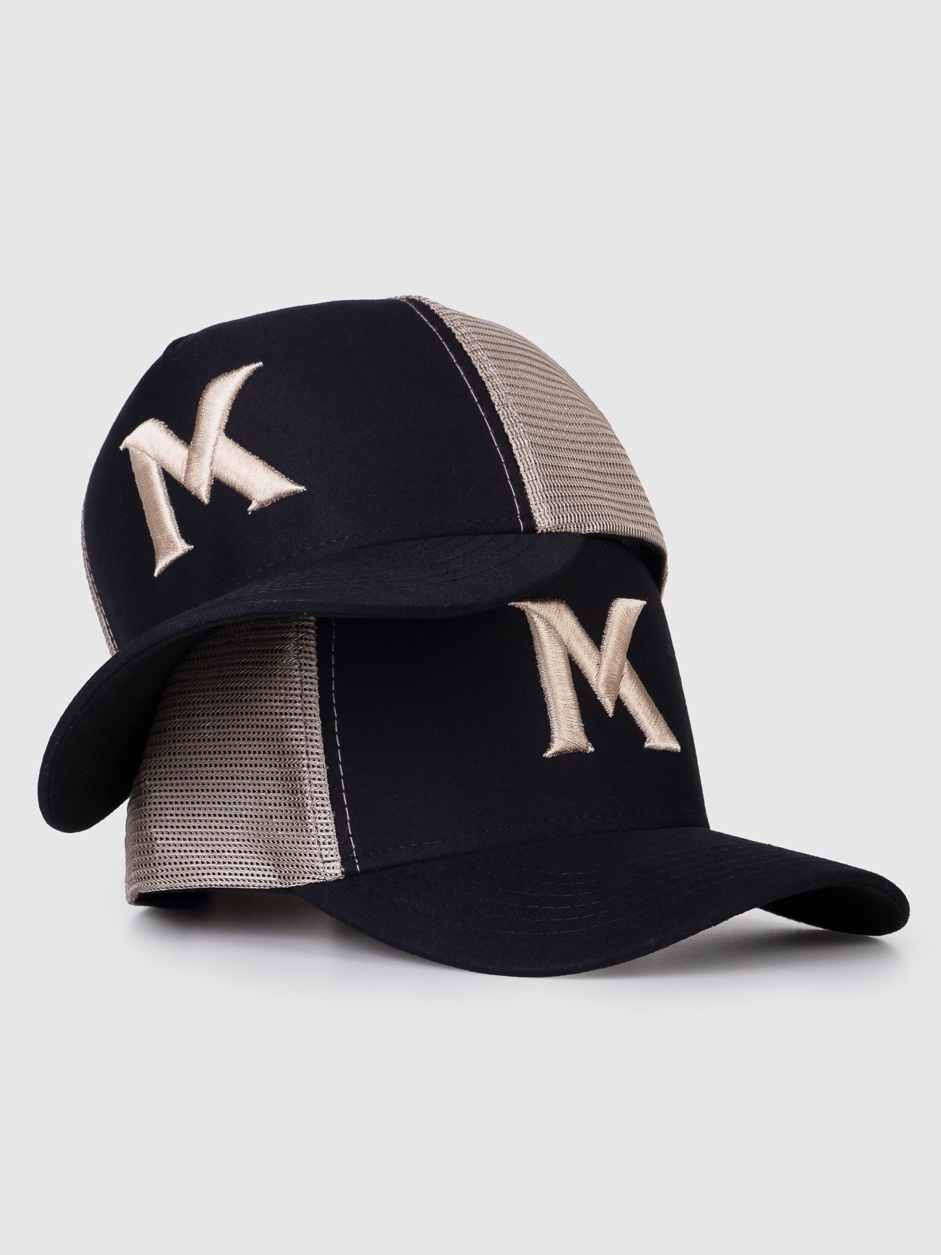 Boné Trucker Maverick Preto e Areia MVCK