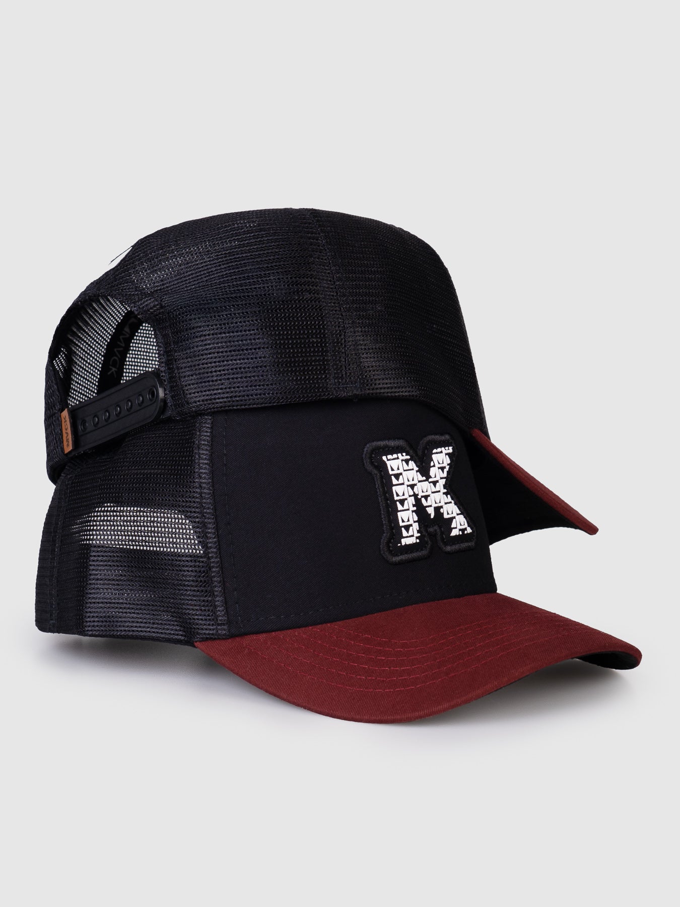 Boné Trucker Maverick Inside Preto Aba Vinho MVCK