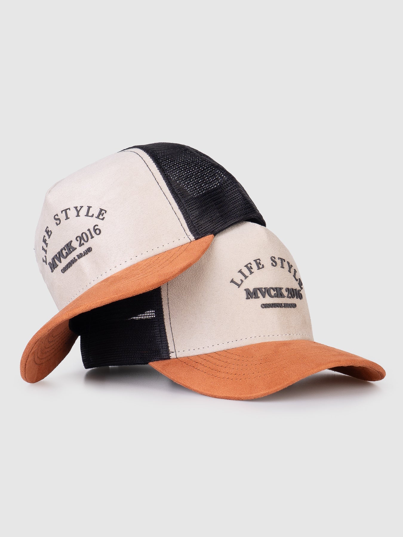 Boné Trucker Colorado Preto e Bege Camurça Aba Caramelo MVCK