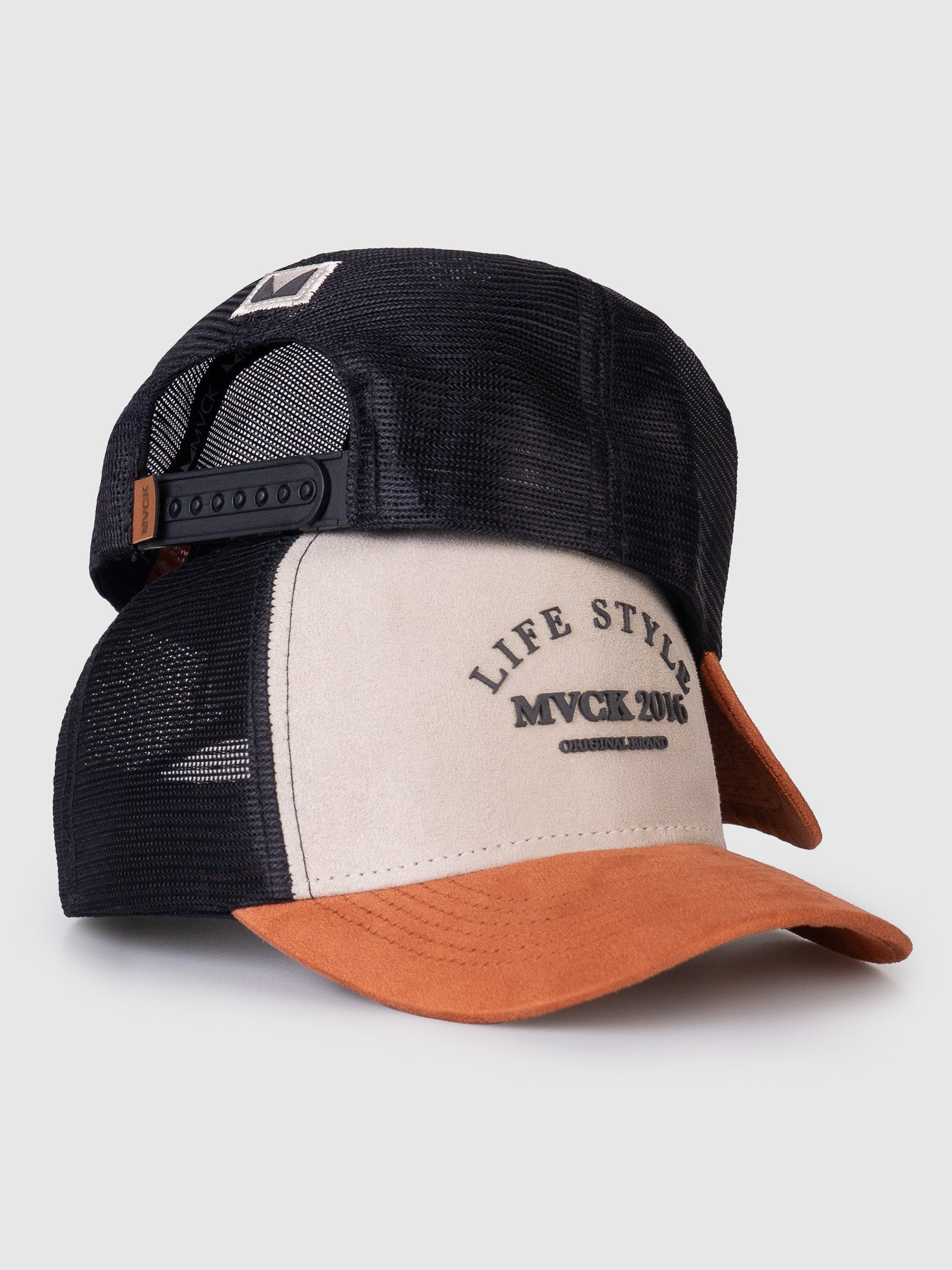 Boné Trucker Colorado Preto e Bege Camurça Aba Caramelo MVCK