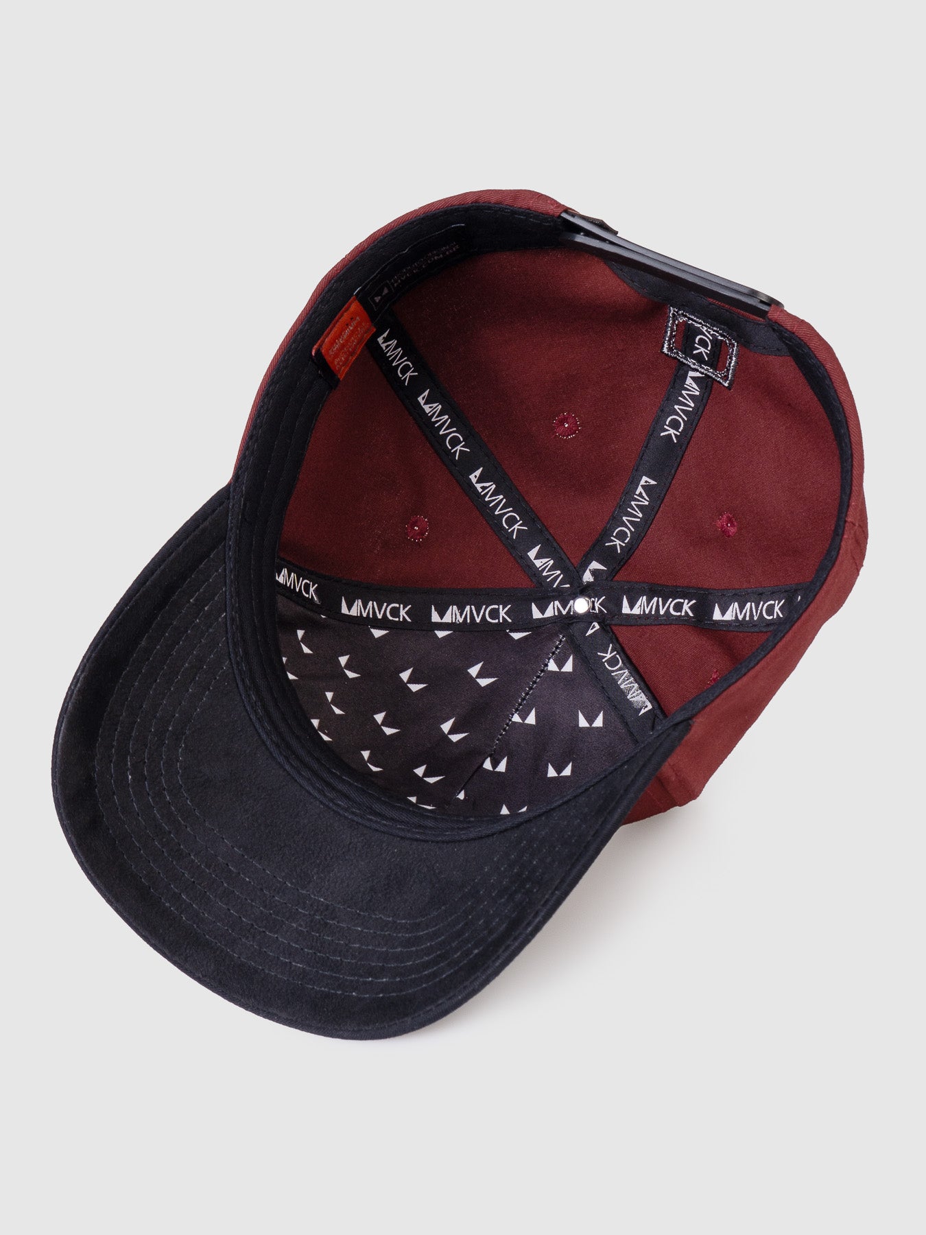 Boné Polo Maverick Vinho Aba Preta MVCK