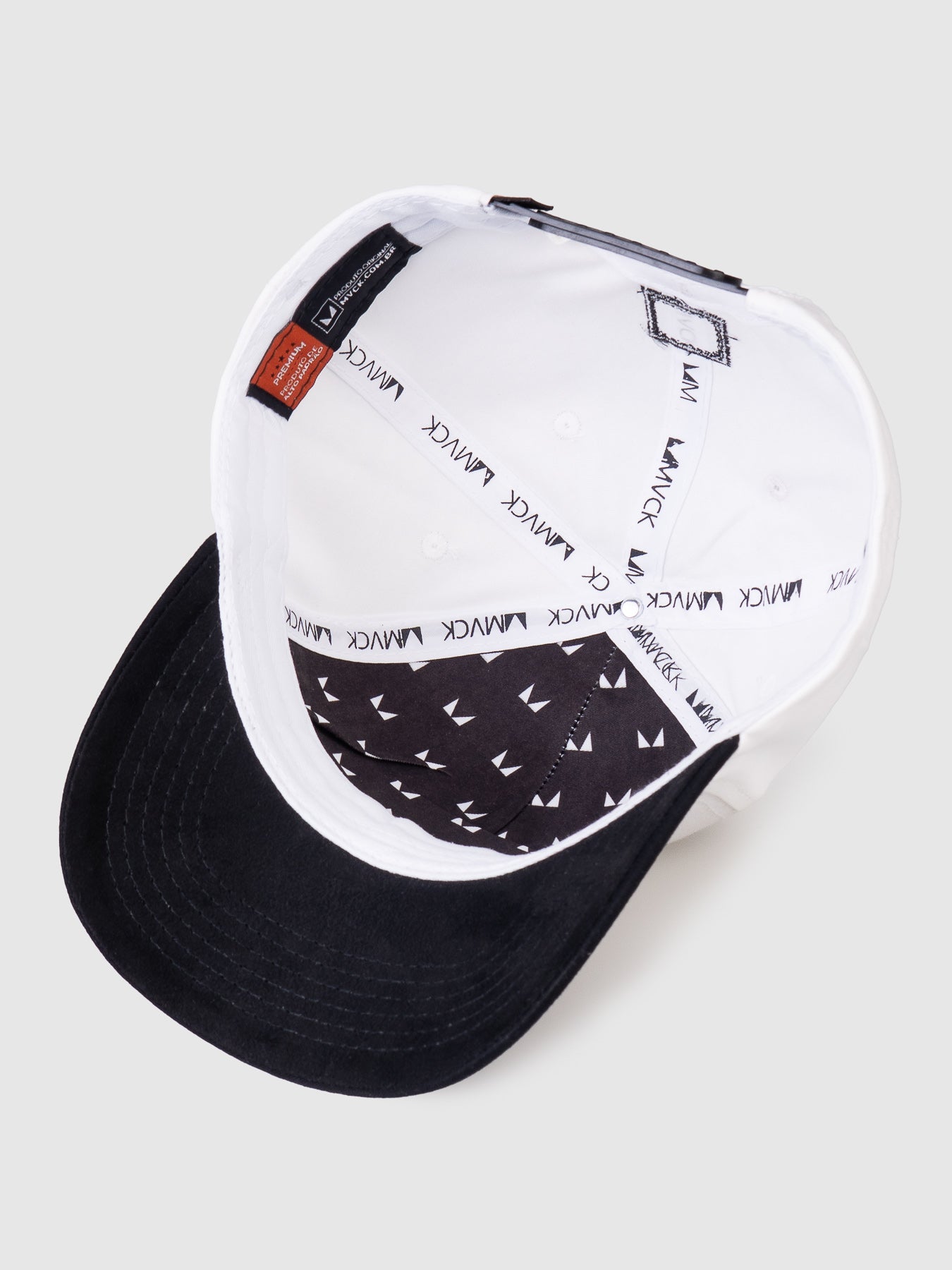 Boné Polo Maverick Branco e Preto MVCK